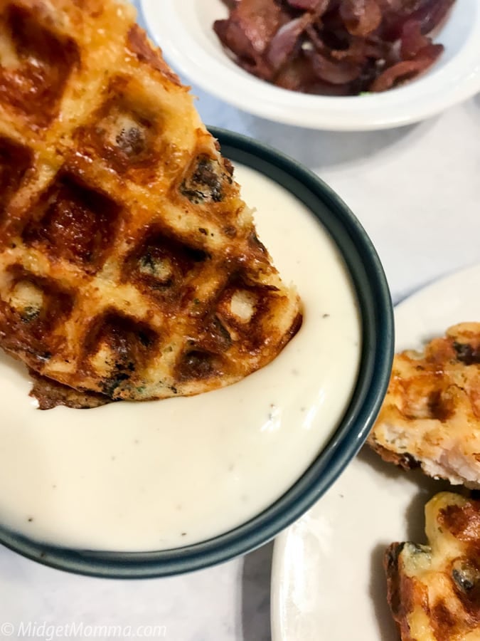 https://www.midgetmomma.com/wp-content/uploads/2019/08/Chicken-bacon-ranch-chaffle-3.jpg