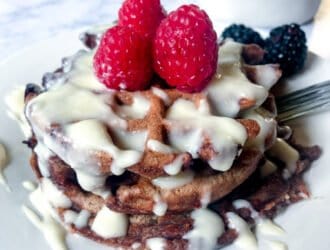 Cinnamon Roll Keto Chaffles