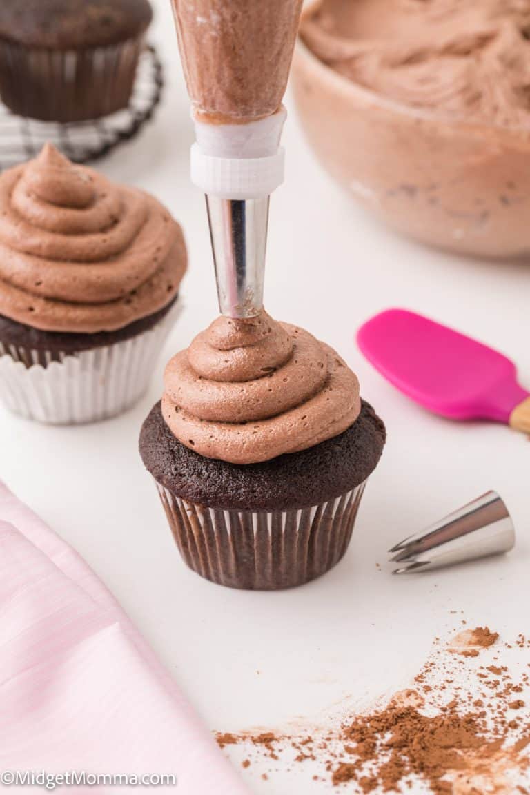 Bakery Style Chocolate Buttercream Frosting • MidgetMomma