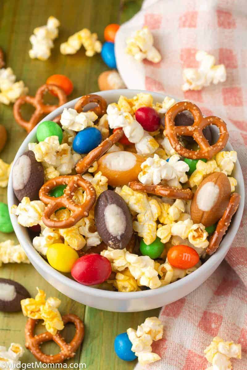 Sweet and Salty Popcorn Snack Mix