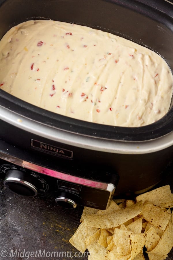 Crock Pot White Queso Dip-