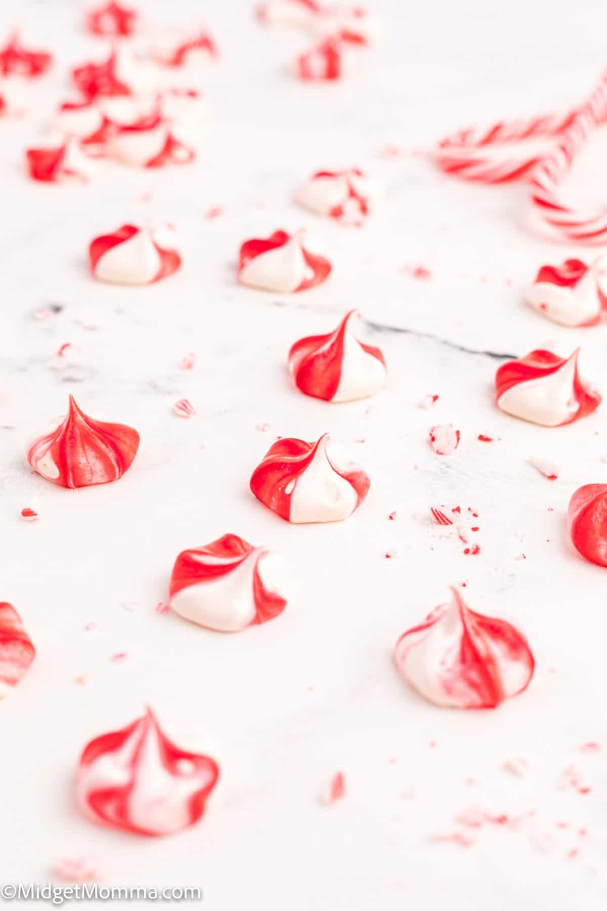 Peppermint Meringue Cookies