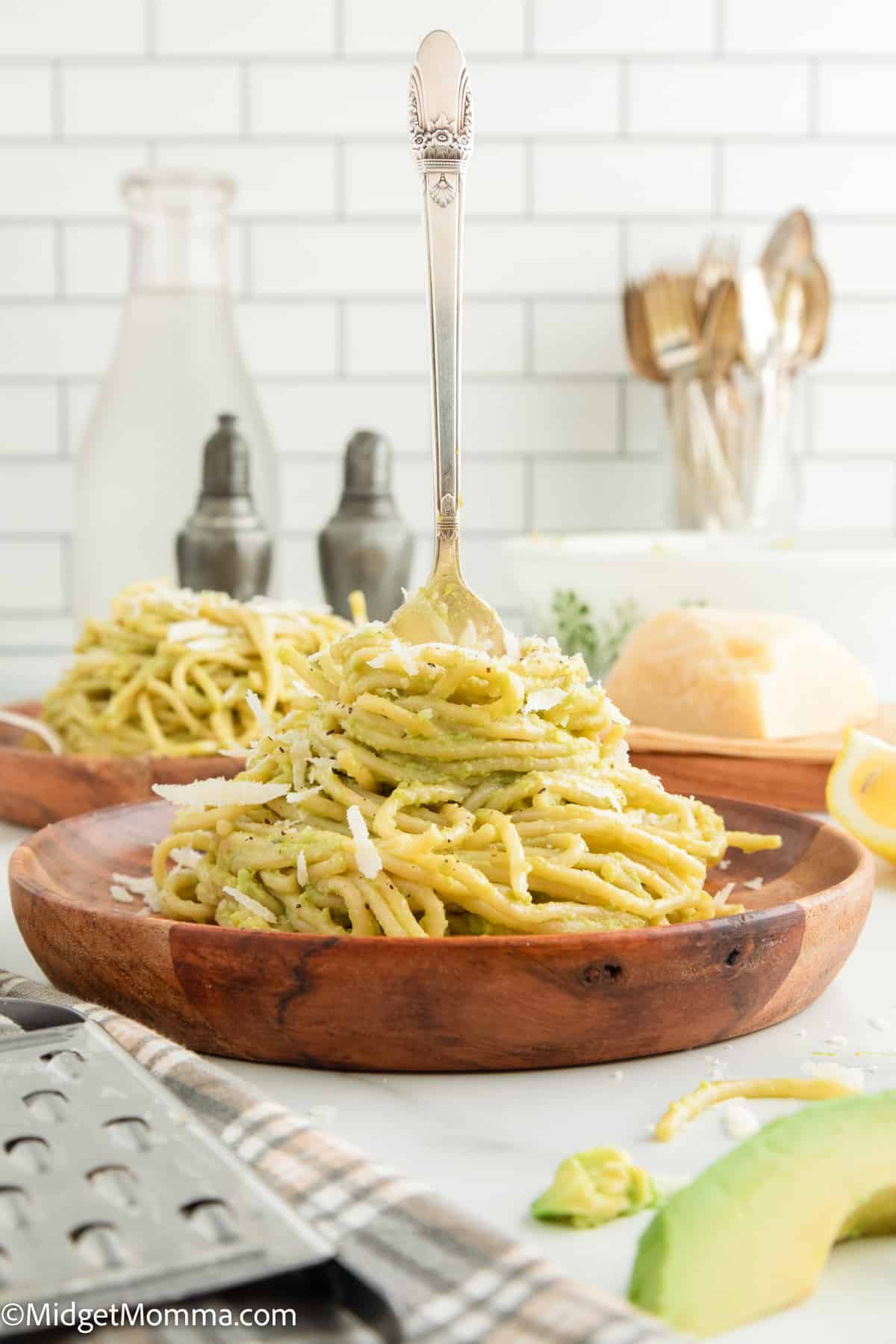 Creamy Roasted Garlic Avocado Sauce {Keto Friendly}