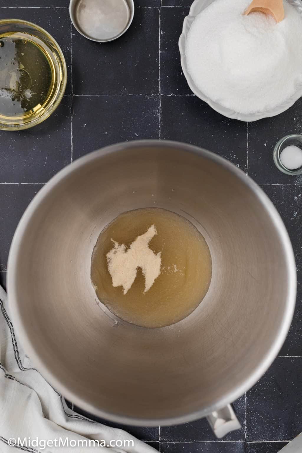 How to Make Homemade Marshmallows • MidgetMomma