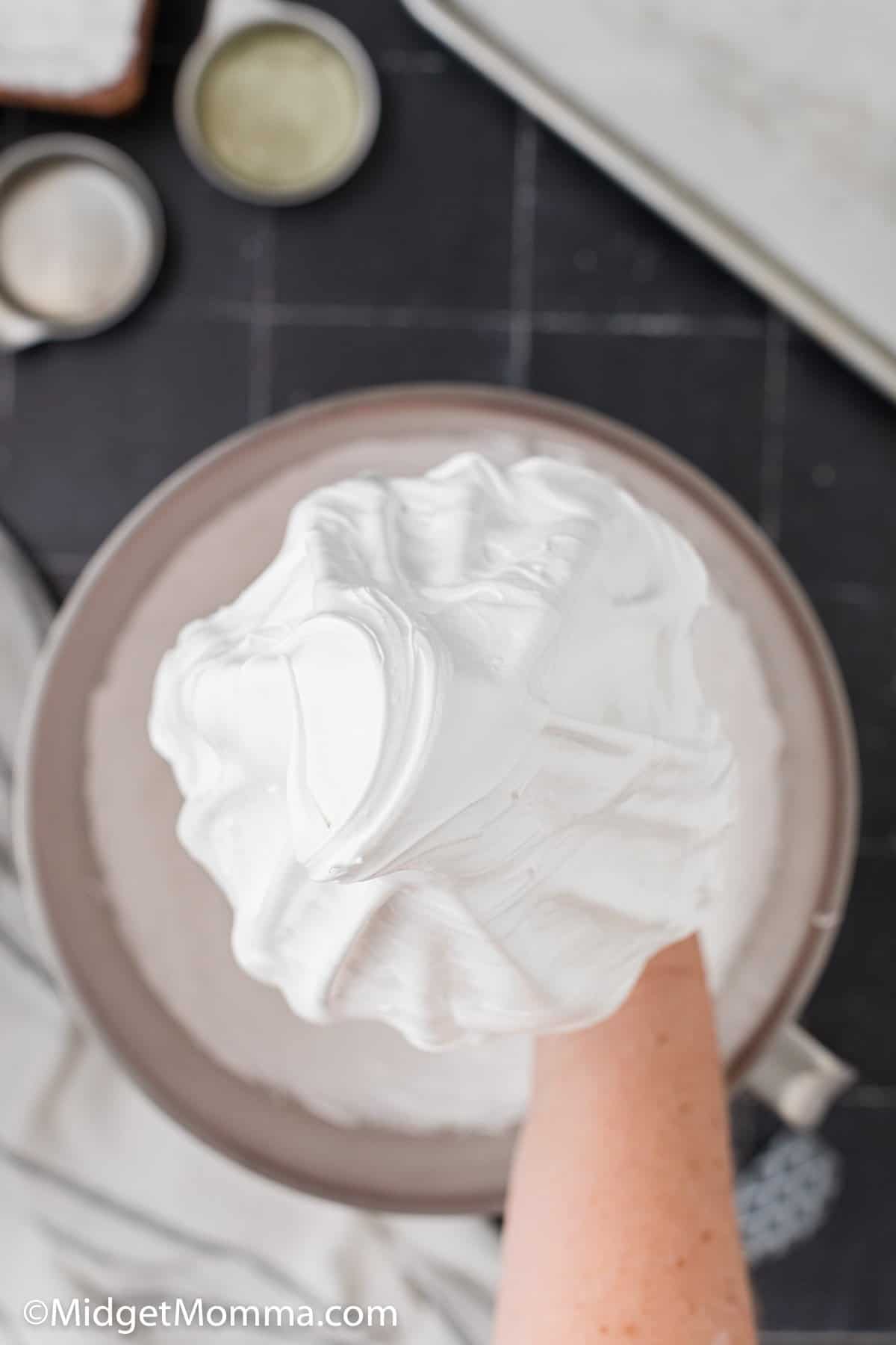 https://www.midgetmomma.com/wp-content/uploads/2020/02/Homemade-Marshmallows-Recipe-9.jpg