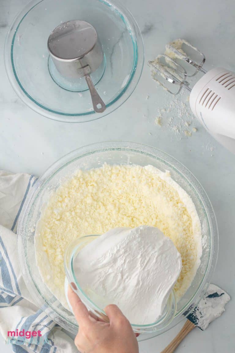Marshmallow Buttercream Frosting Recipe • MidgetMomma