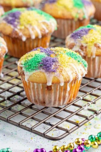 homemade-mardi-gras-cinnamon-muffins-recipe-midgetmomma