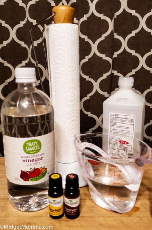 How to Make Homemade Disinfecting Wipes • MidgetMomma