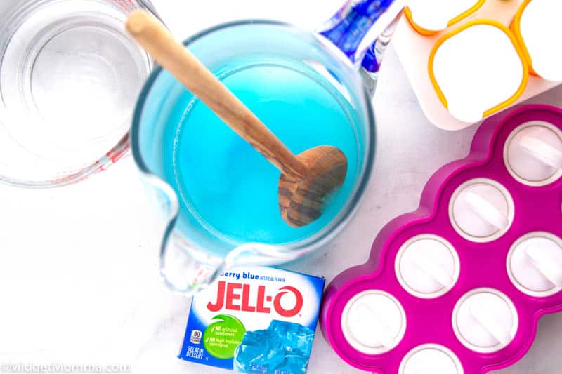 How to Make Homemade Pedialyte Popsicles - homemade pedialyte and popsicle trays