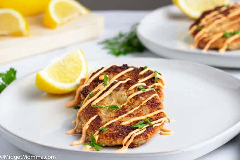 Tuna Cakes with Sriracha Aioli Sauce