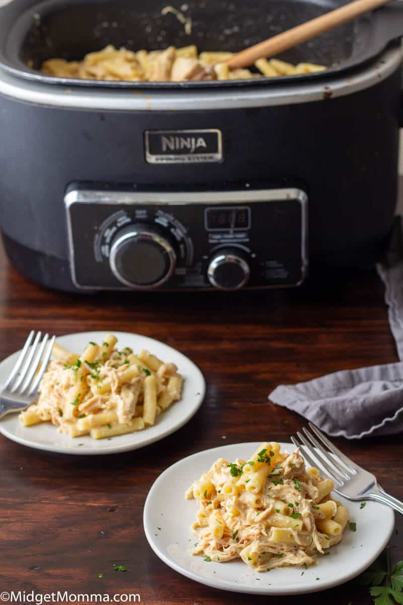 Olive Garden chicken pasta on a plate