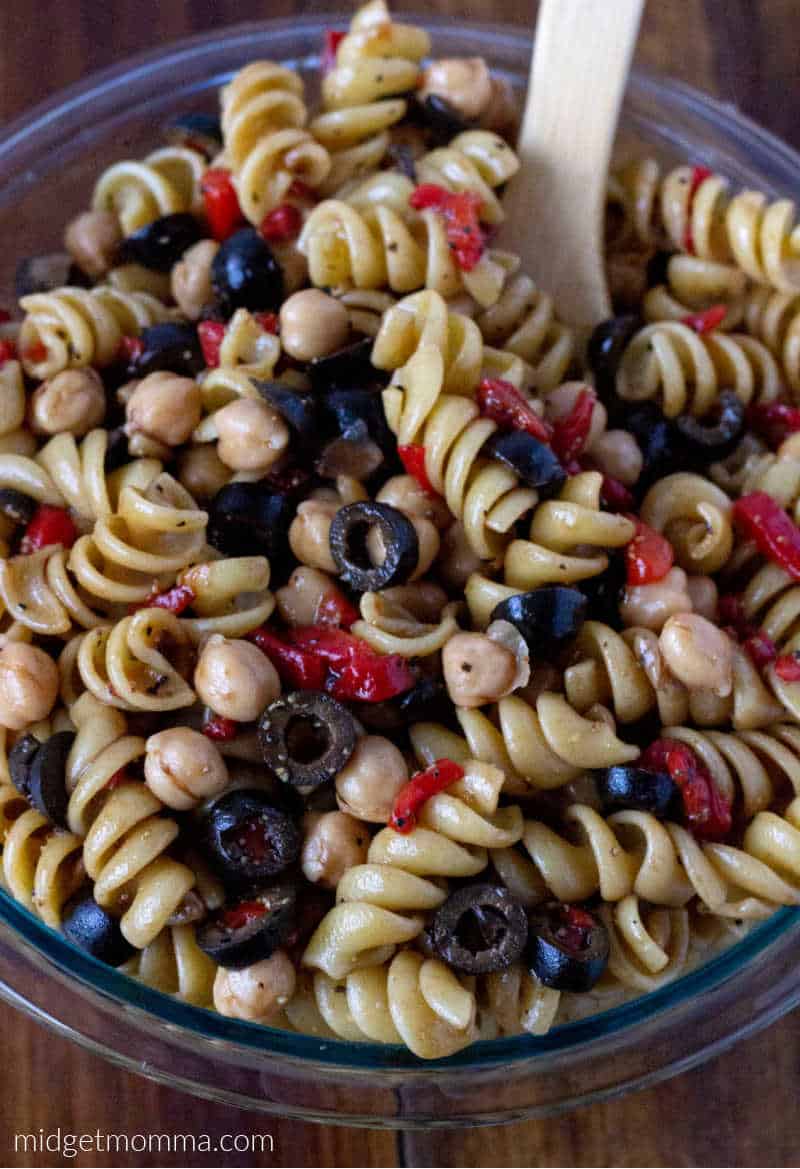 chickpea pasta salad