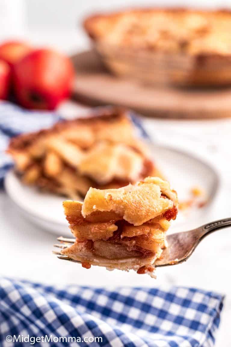 Lattice Crust Cinnamon Apple Pie • MidgetMomma