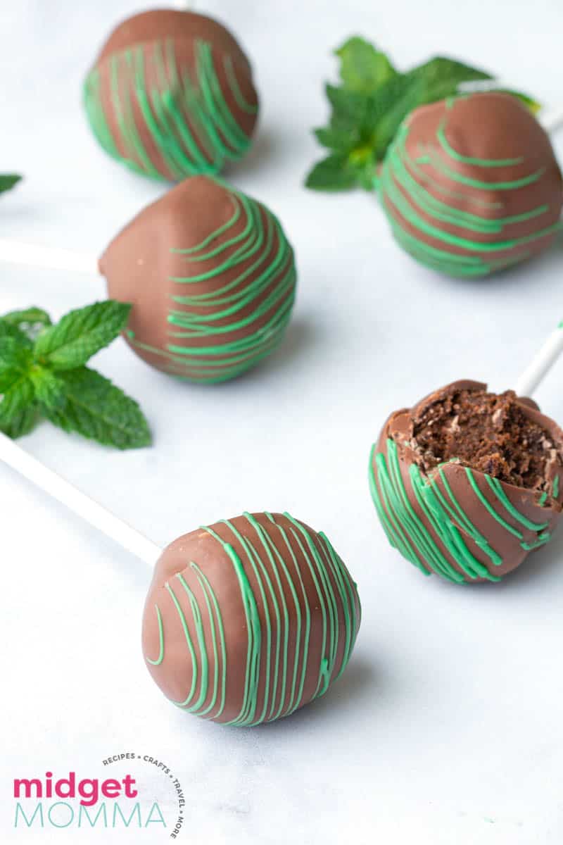Thin Mint Cookie Cake Pops