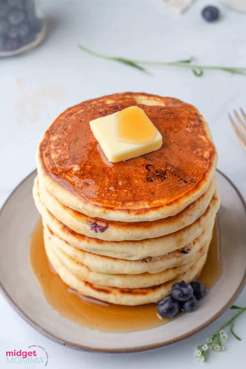 Fluffy Homemade Blueberry pancakes