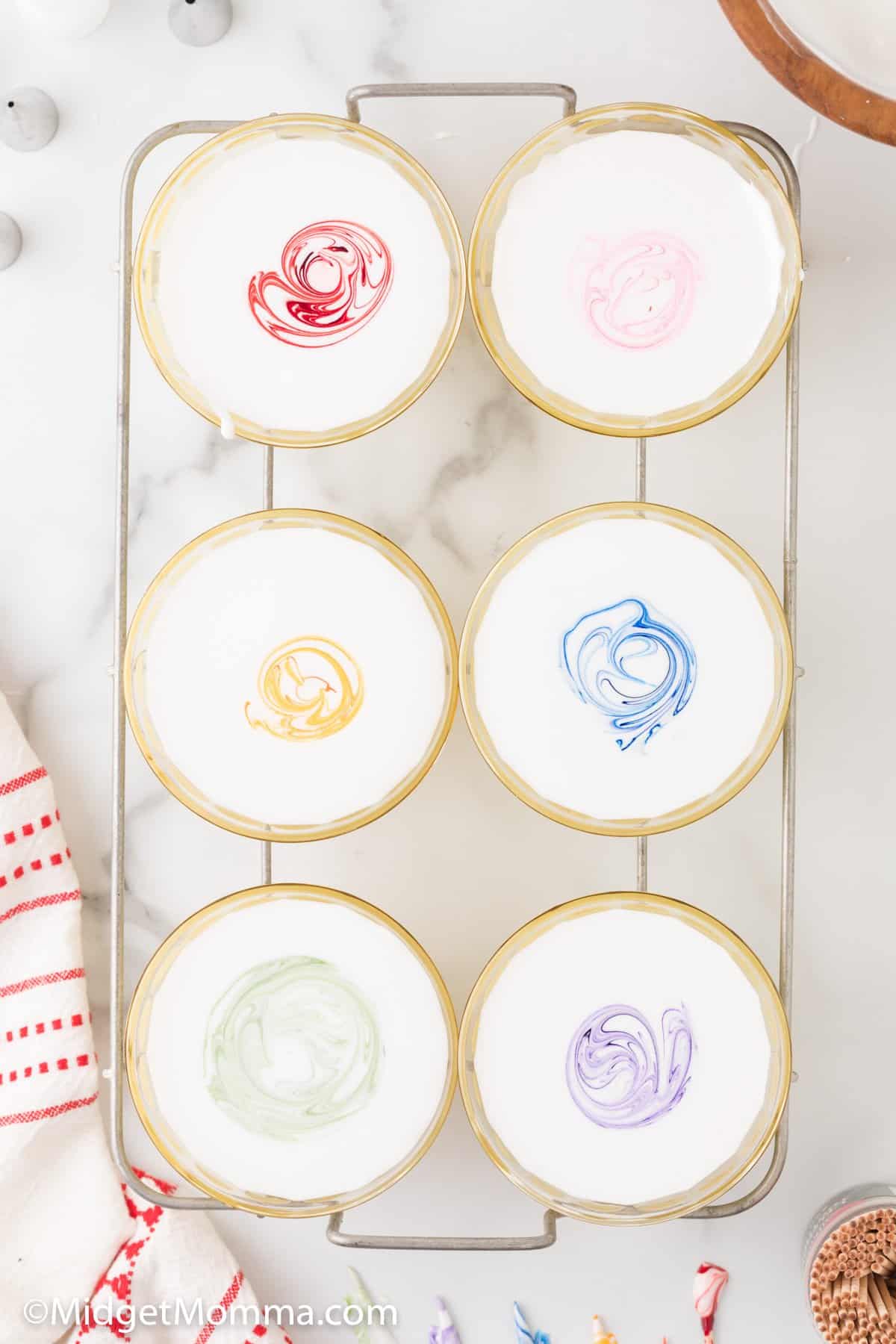How to Make Royal Icing step - coloring icing