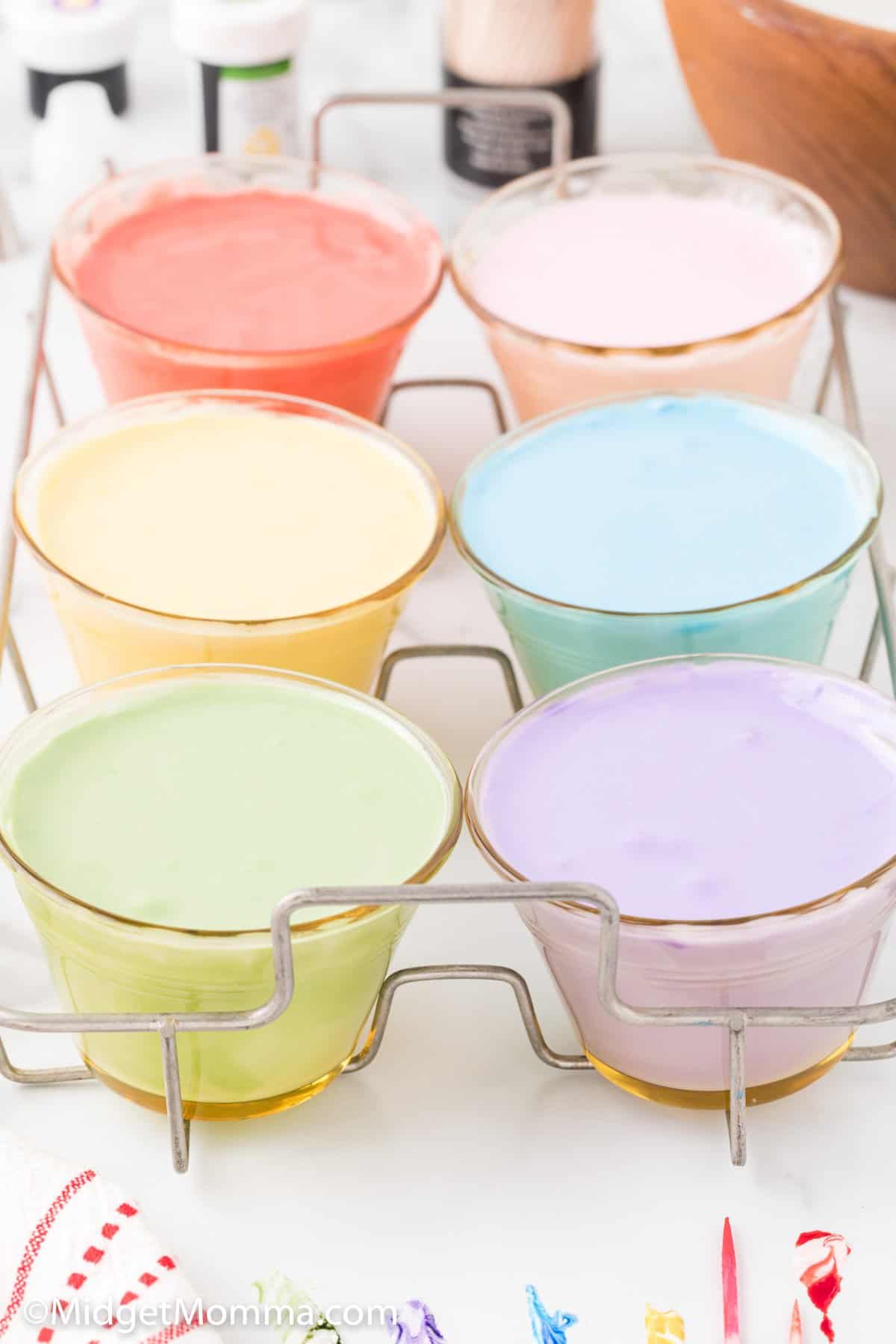 How to Make Royal Icing step -  colored icing
