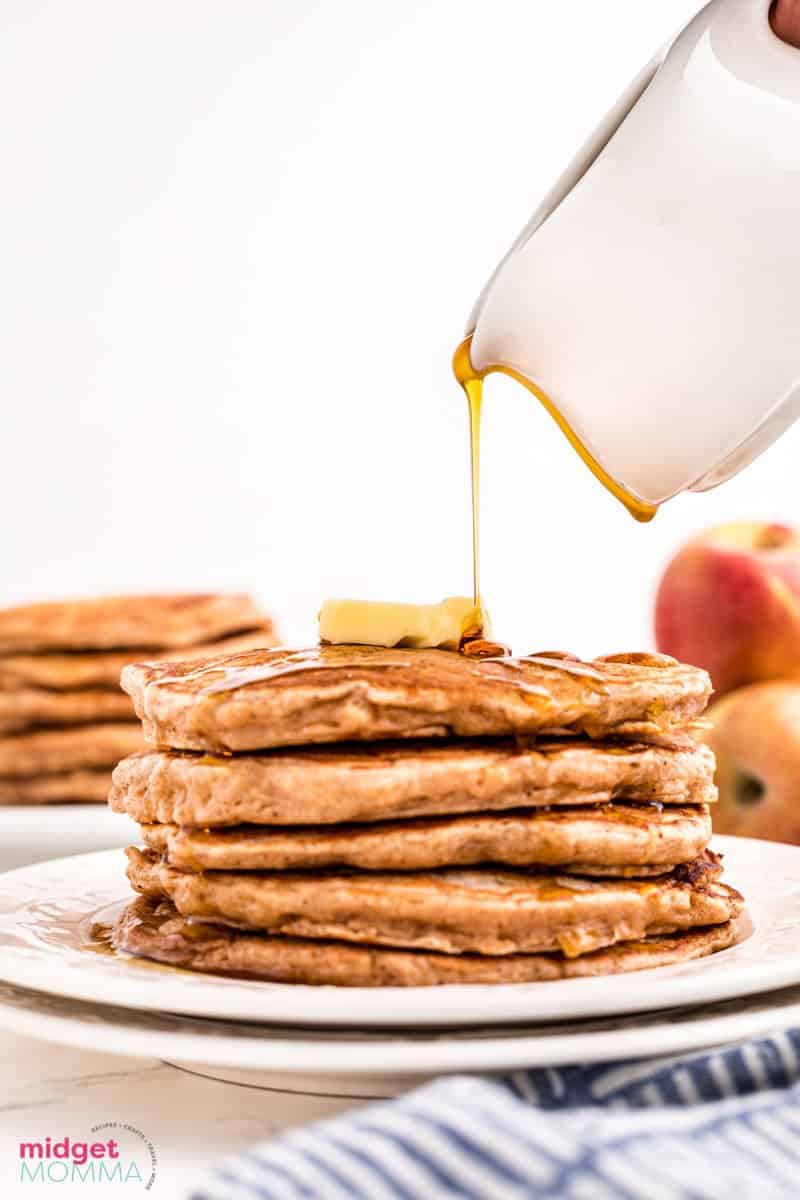 apple cinnamon pancakes