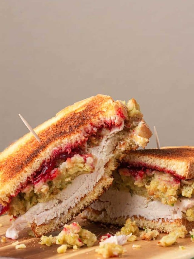 Turkey Gobbler Sandwich Recipe (Thanksgiving Sandwich)