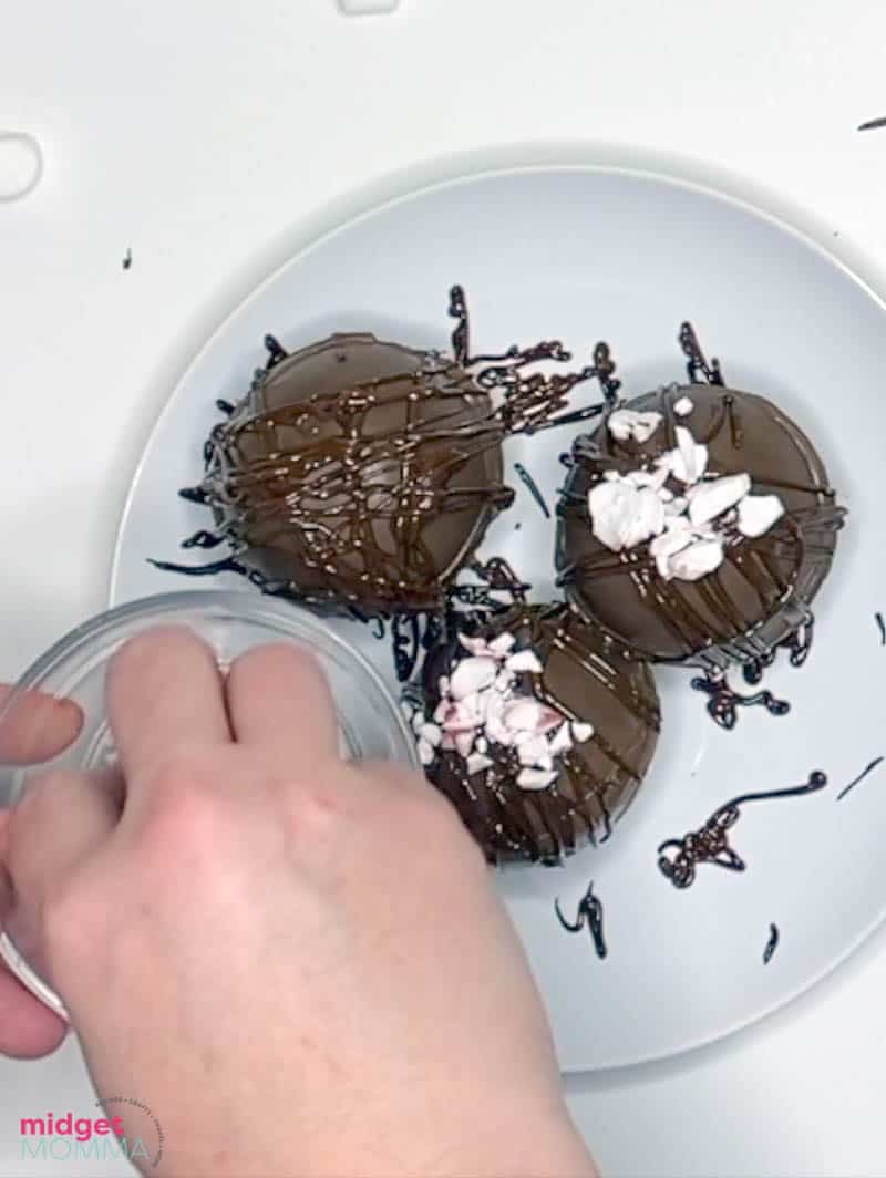 Peppermint Hot Chocolate Bombs • MidgetMomma