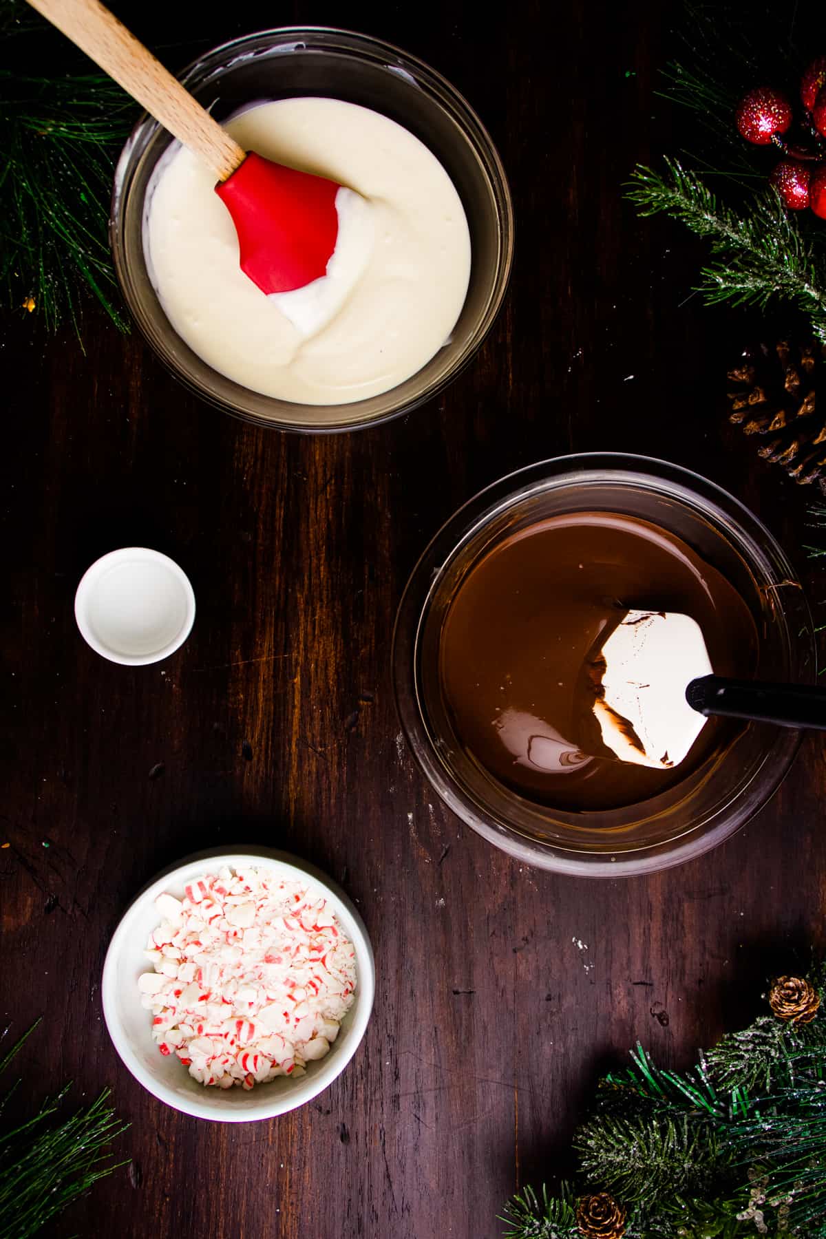 Chocolate Peppermint Bark Recipe ingredients