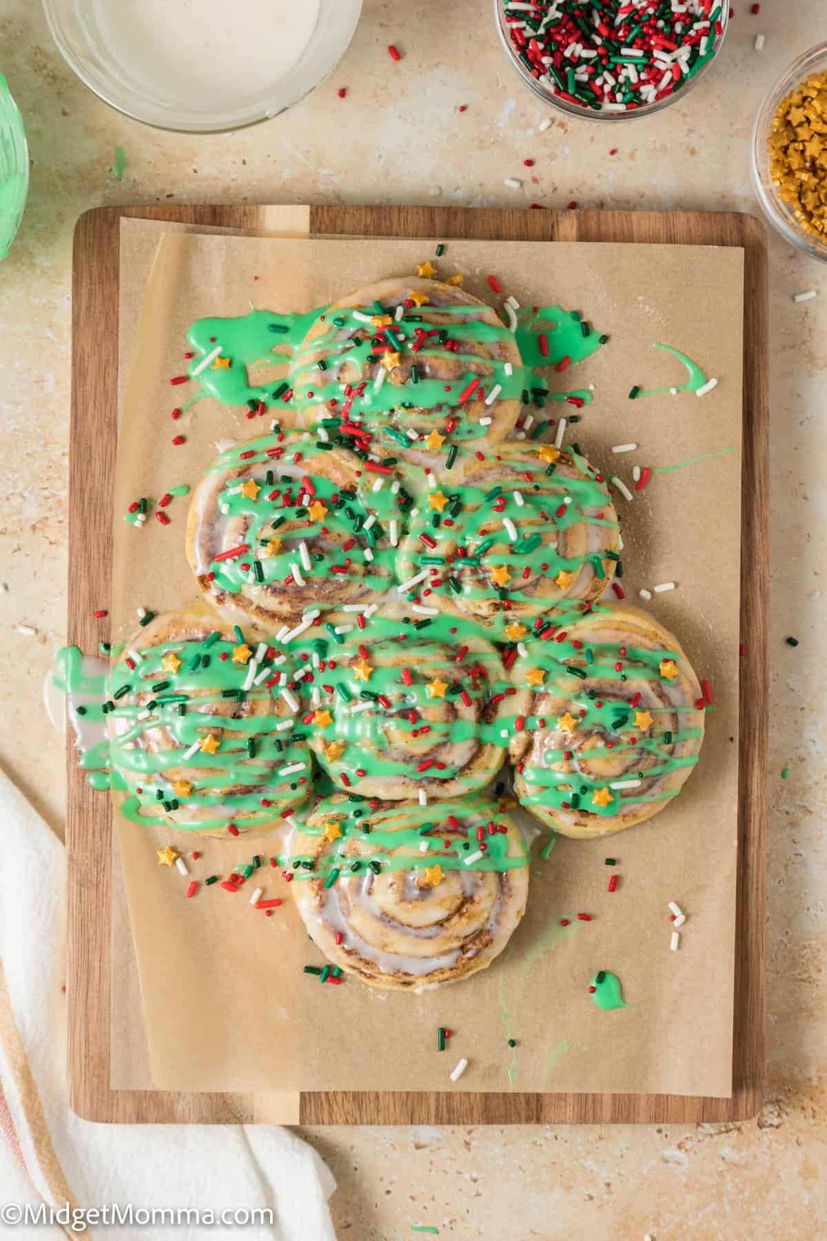 Christmas tree cinnamon rolls