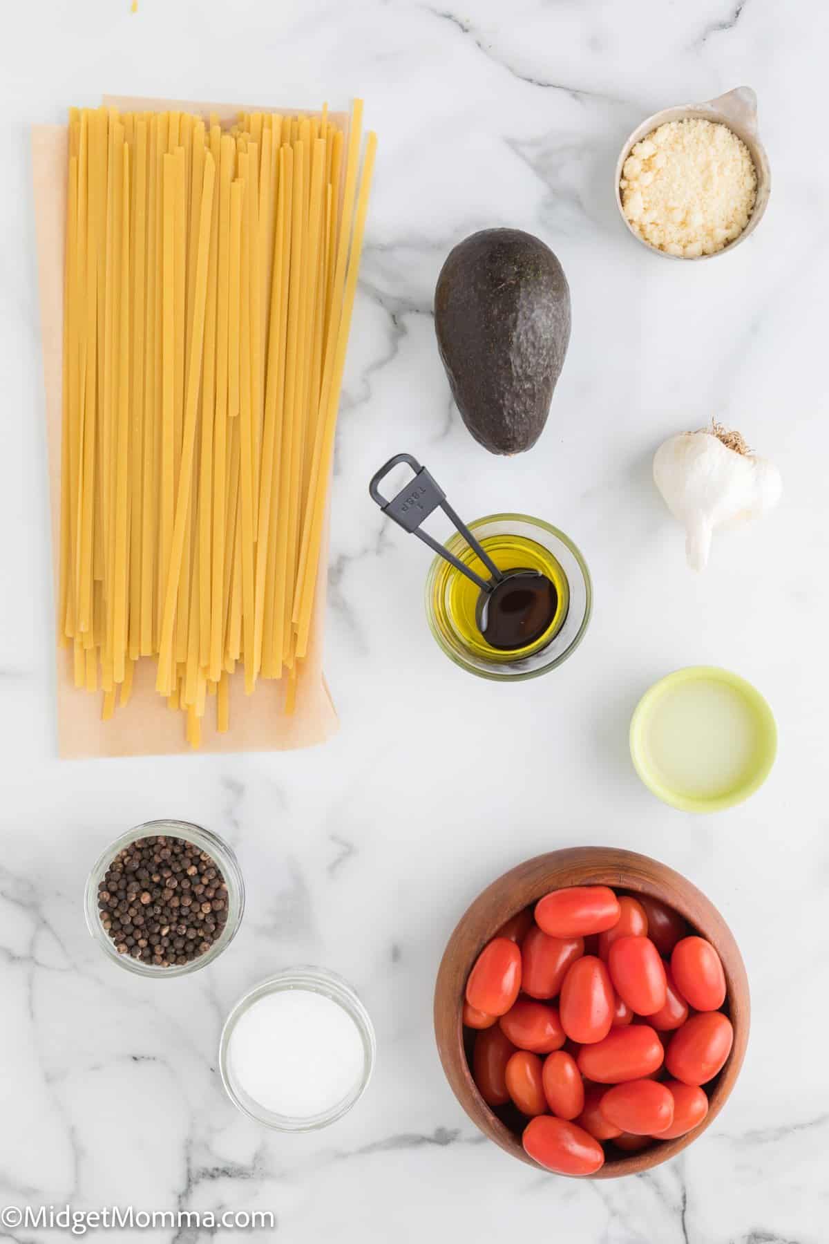 Creamy Avocado Pasta ingredients