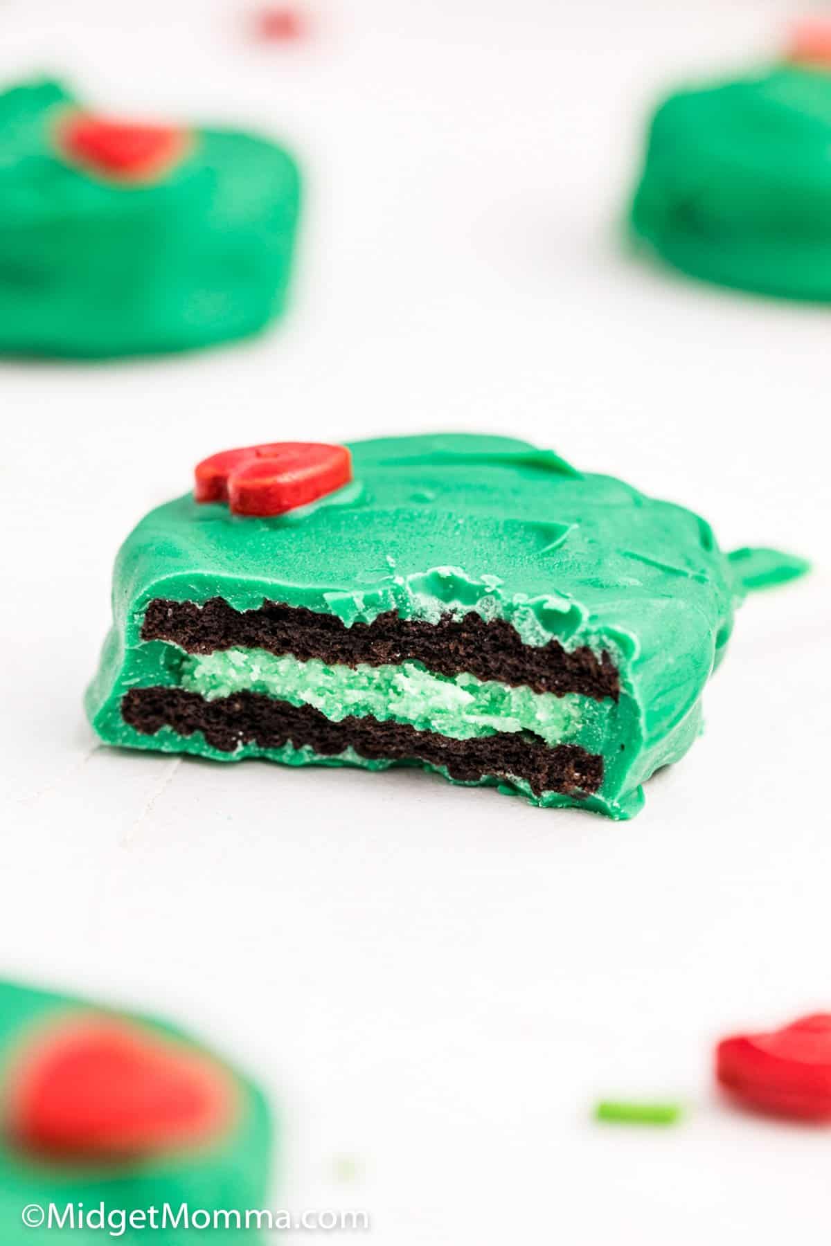 Grinch Oreo Pops