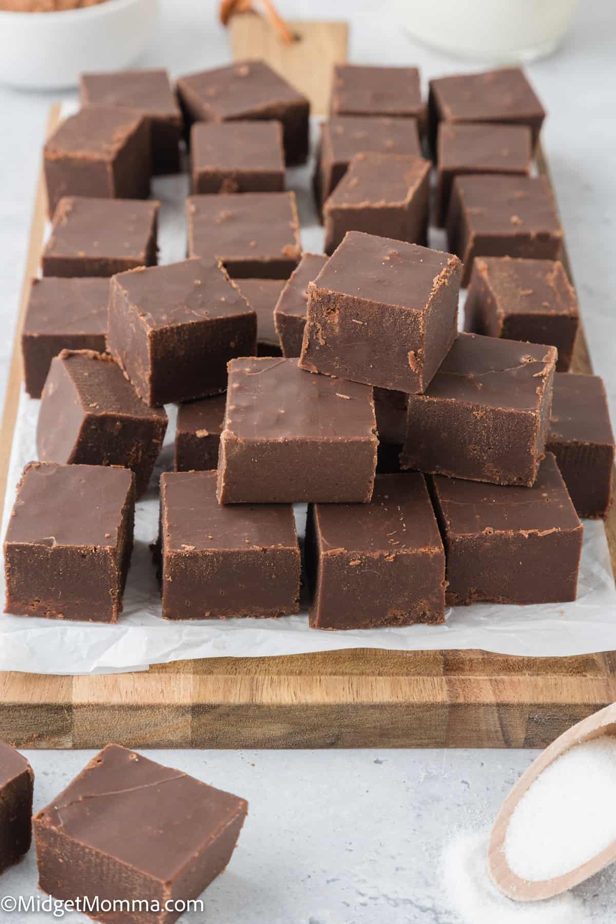 Salted Caramel Chocolate Fudge • MidgetMomma