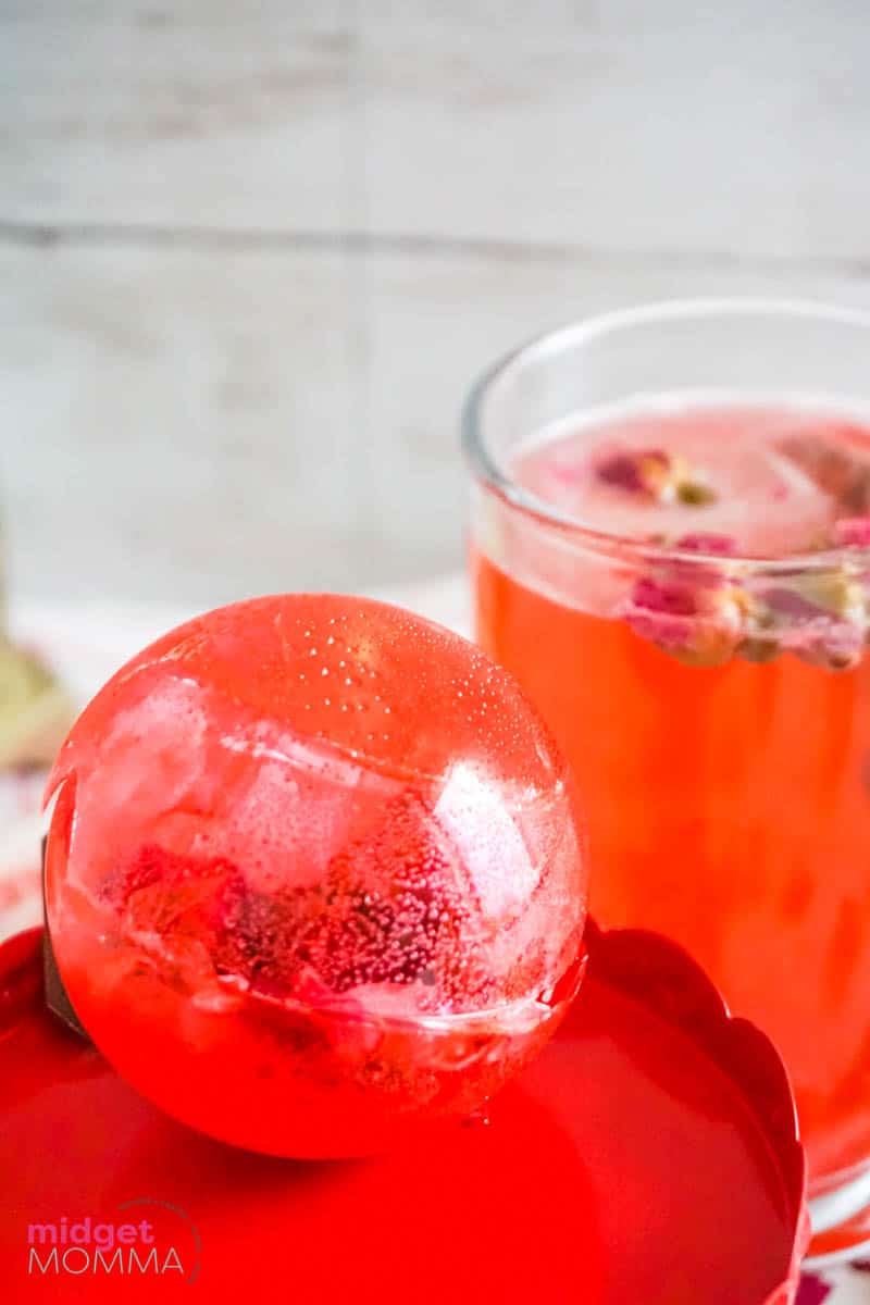 How to Make Colored Tea Bombs with Dried Flowers