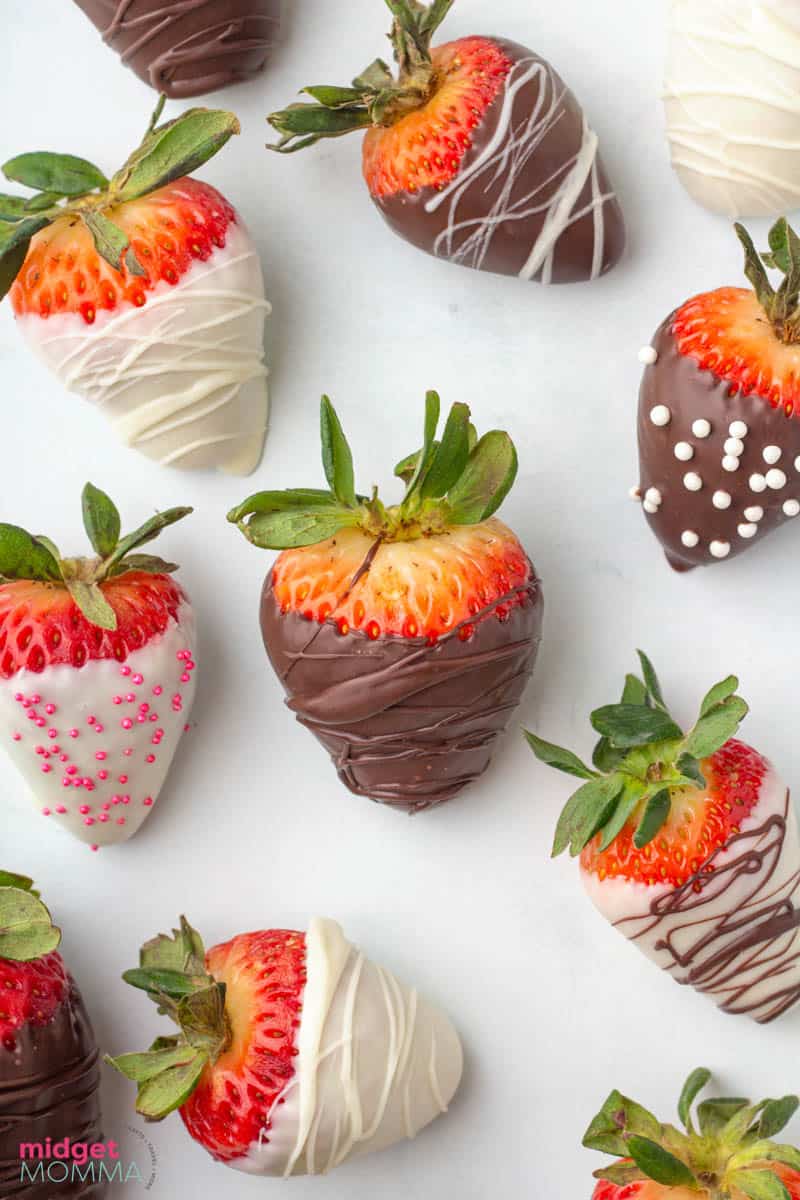 Easy Chocolate Covered Strawberries - A Pretty Life In The Suburbs