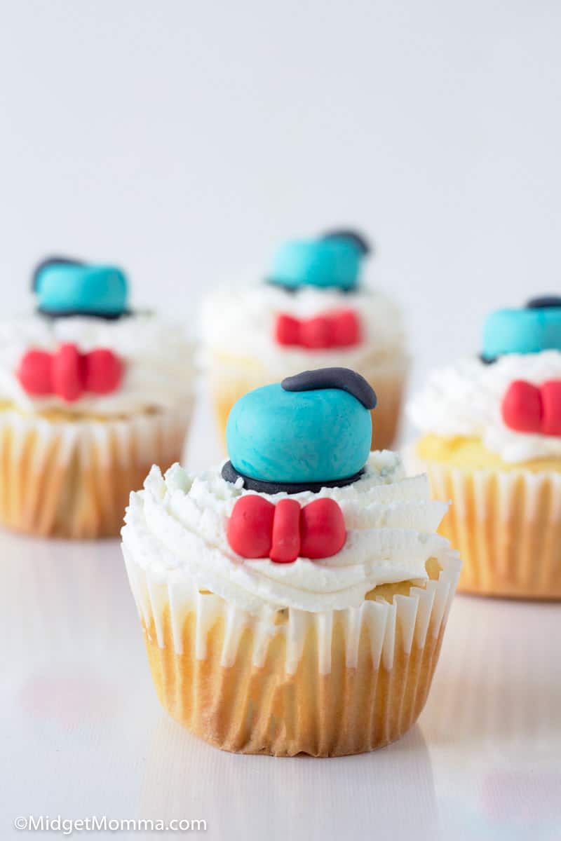 donald duck cupcakes