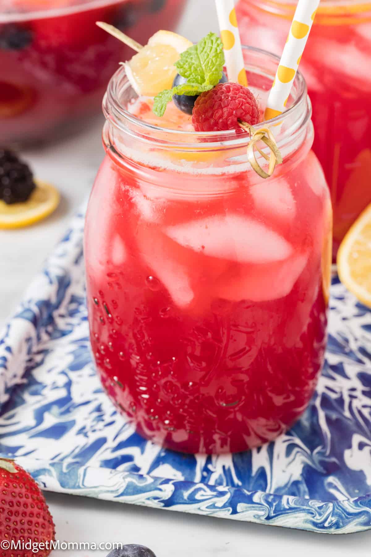 Refreshing Berry Lemonade 