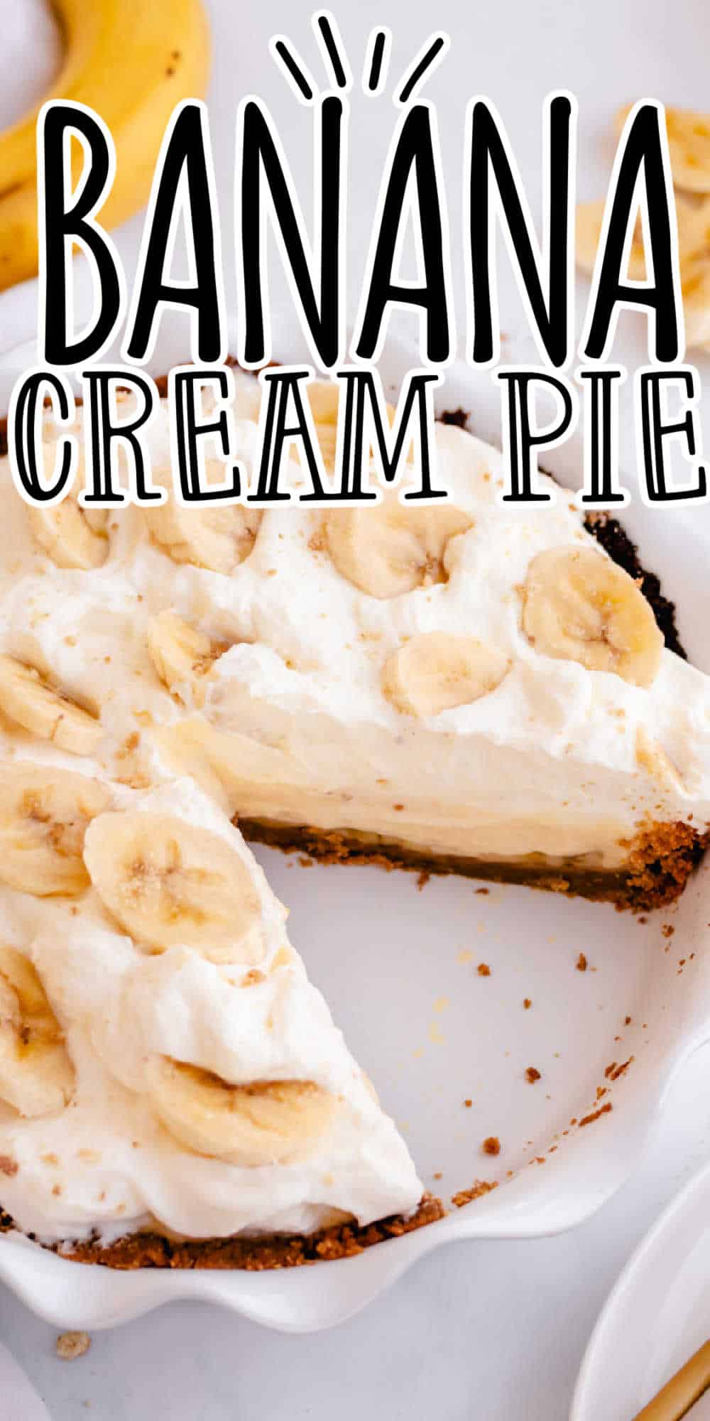 Banana Cream Pie with Graham Cracker Crust • MidgetMomma