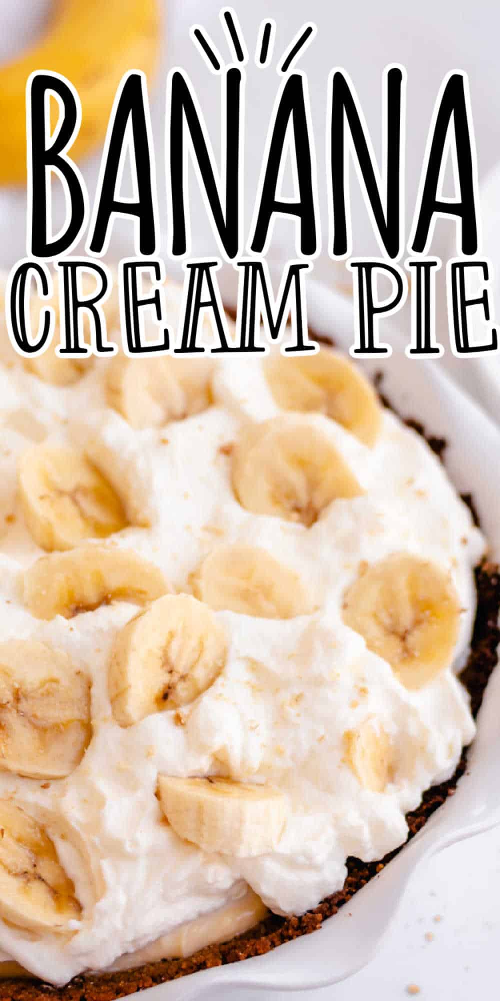 Banana Cream Pie with Graham Cracker Crust • MidgetMomma