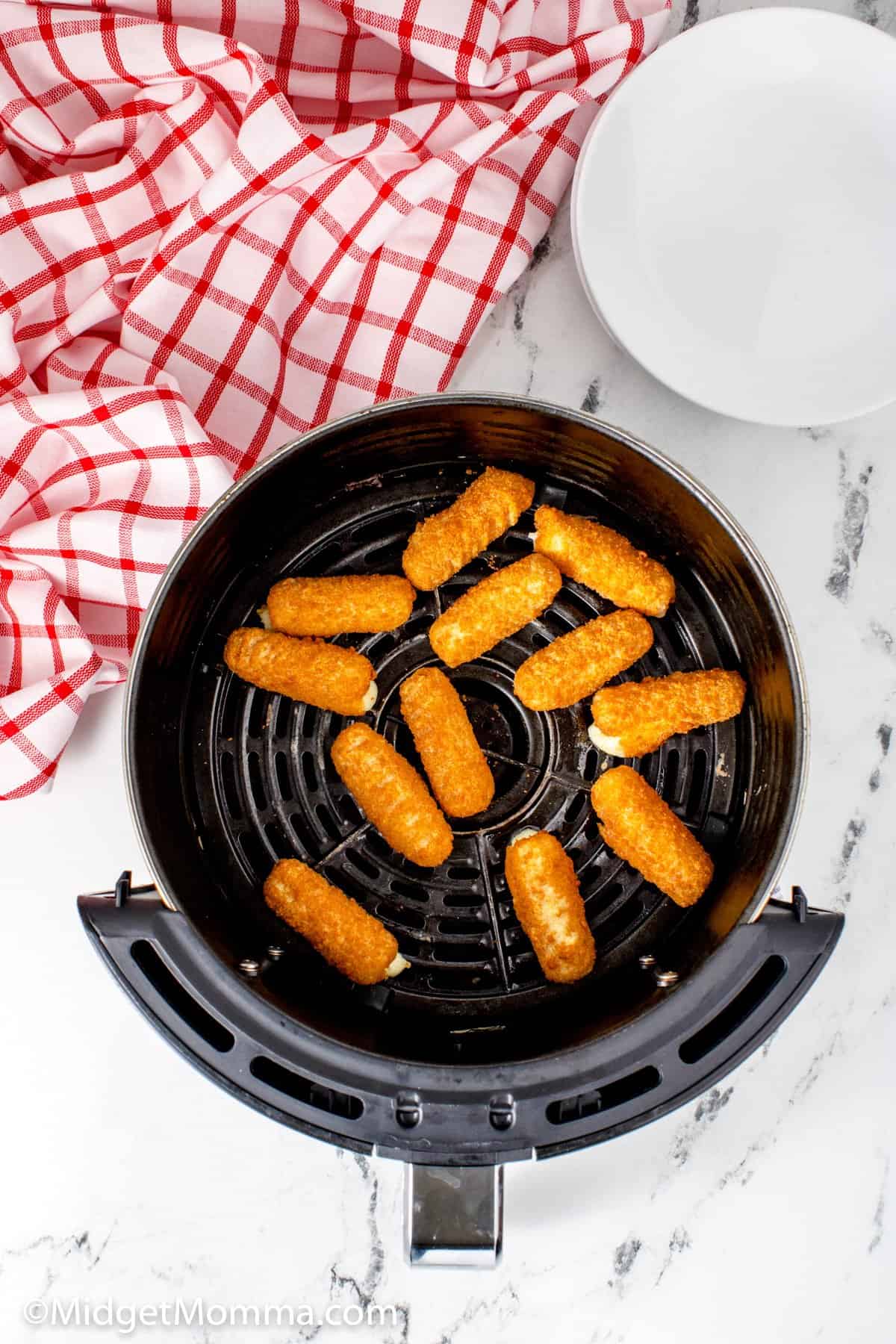 Air Fryer Frozen Mozzarella Sticks