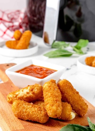 Air Fryer Frozen Mozzarella Sticks