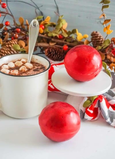 Cinnamon Hot Chocolate Bombs