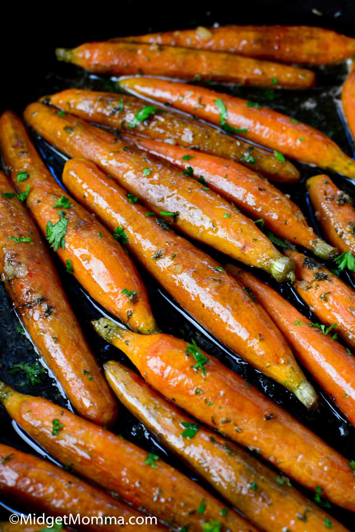 Honey Garlic Roasted Carrots 