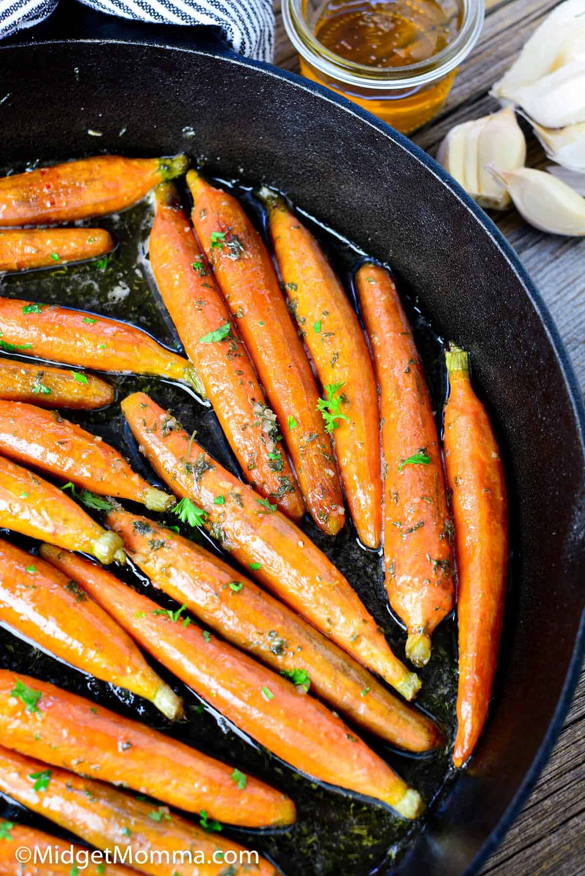 Honey Garlic Roasted Carrots 