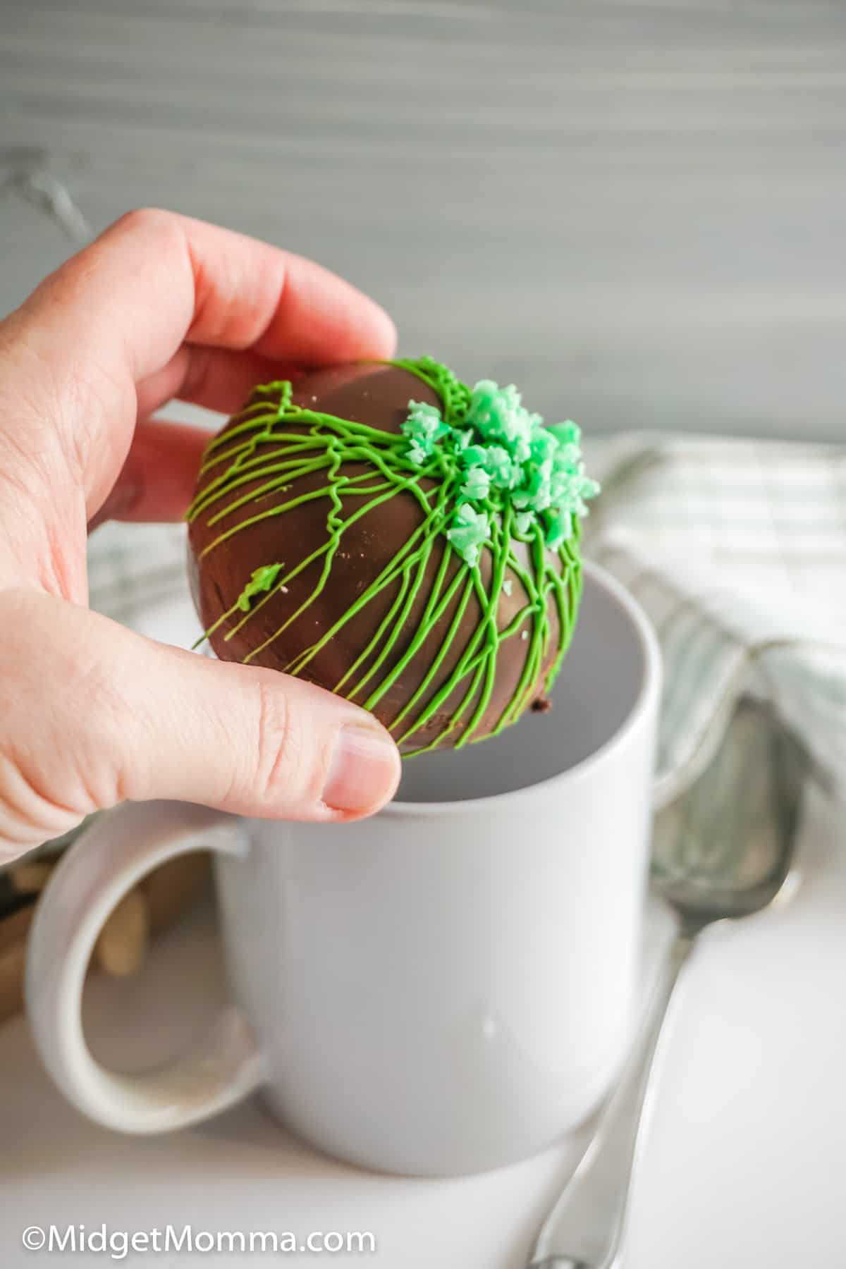 mint hot chocolate bombs