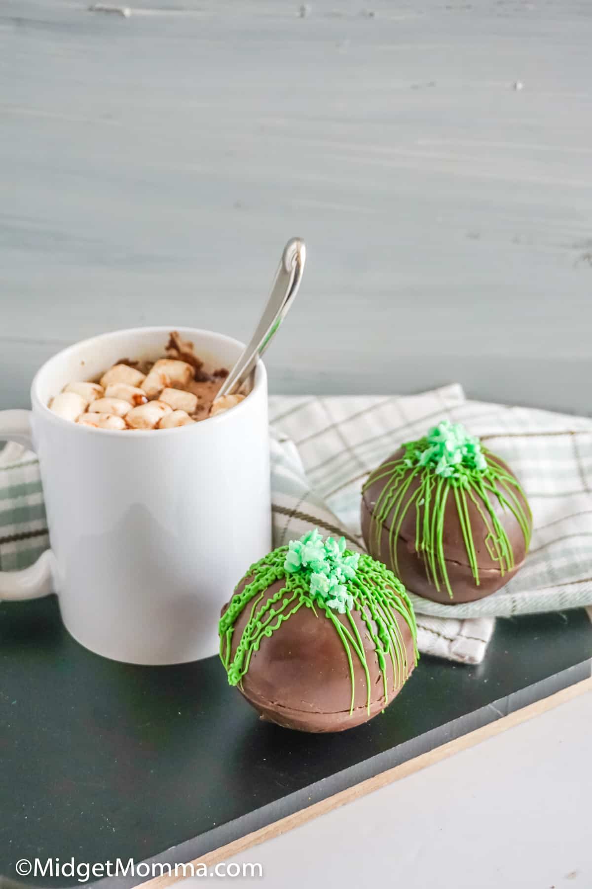 mint hot chocolate bombs