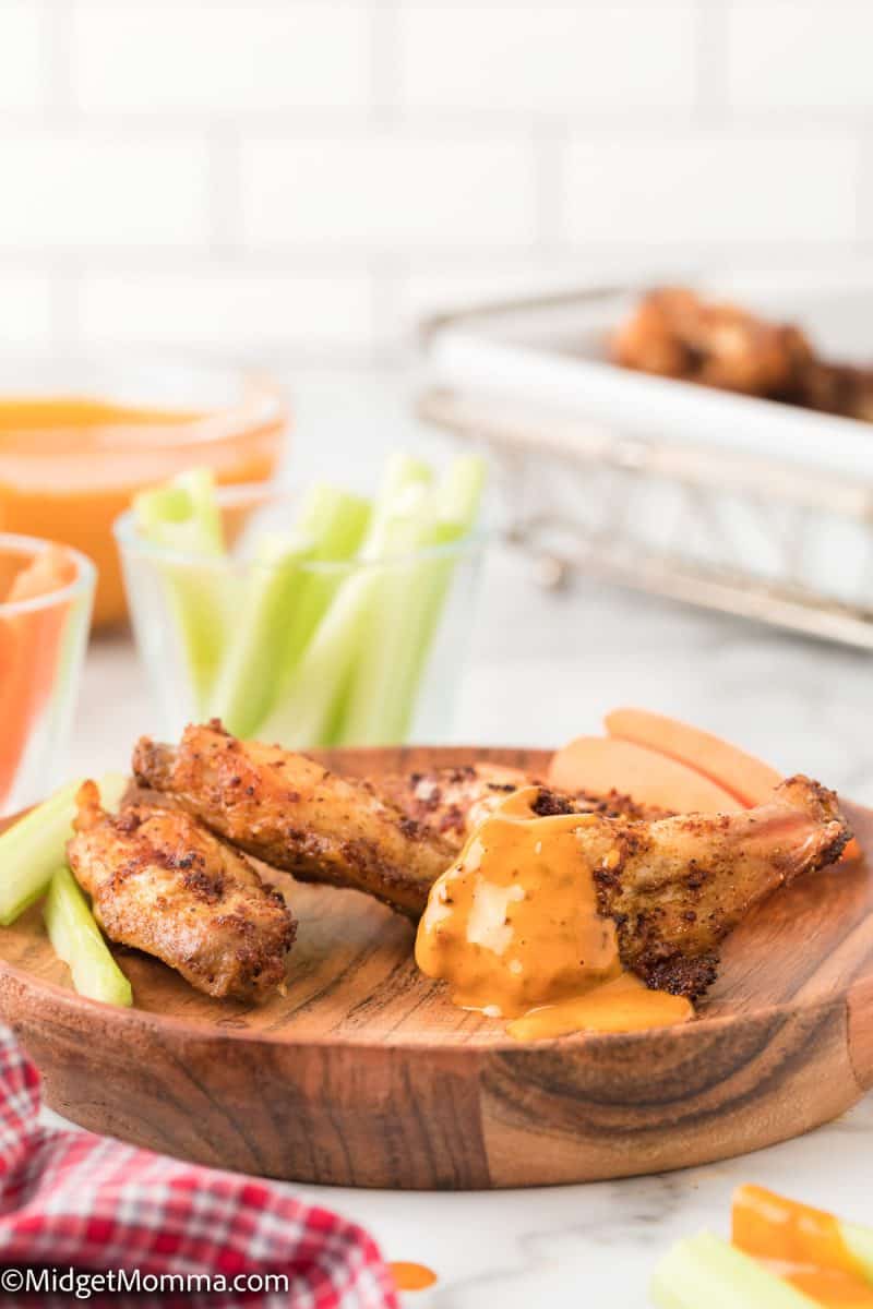 homemade-buffalo-sauce-recipe-midgetmomma