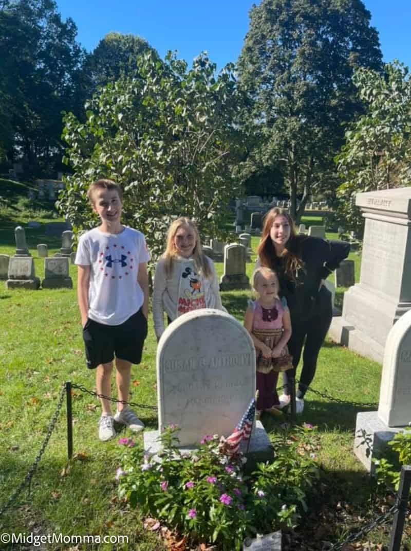 Things to do in Rochester New York with kids- Mount Hope cemetary