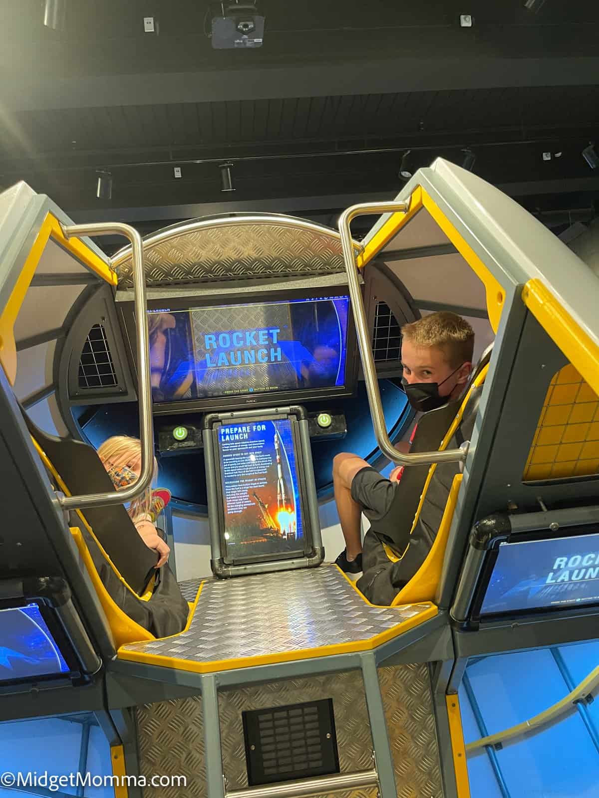 things to do with kids in fort lauderdale florida - museum of science and discovery in fort lauderdale florida space ship simulator