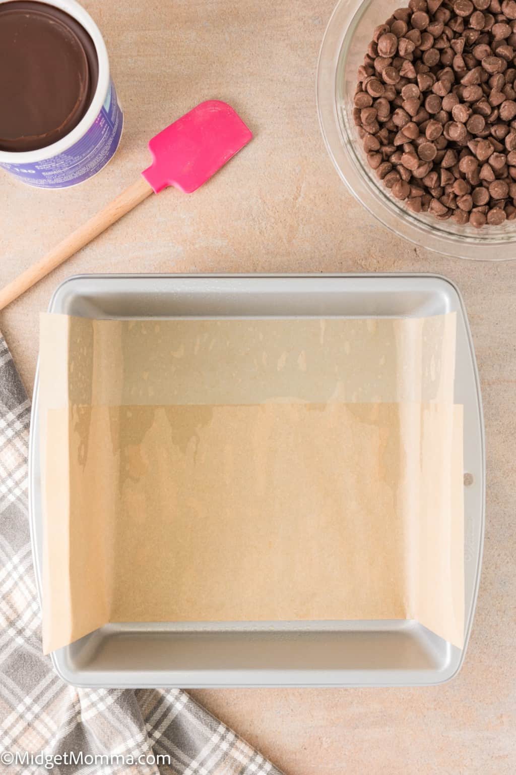 Easy Two Ingredient Chocolate Microwave Fudge Recipe