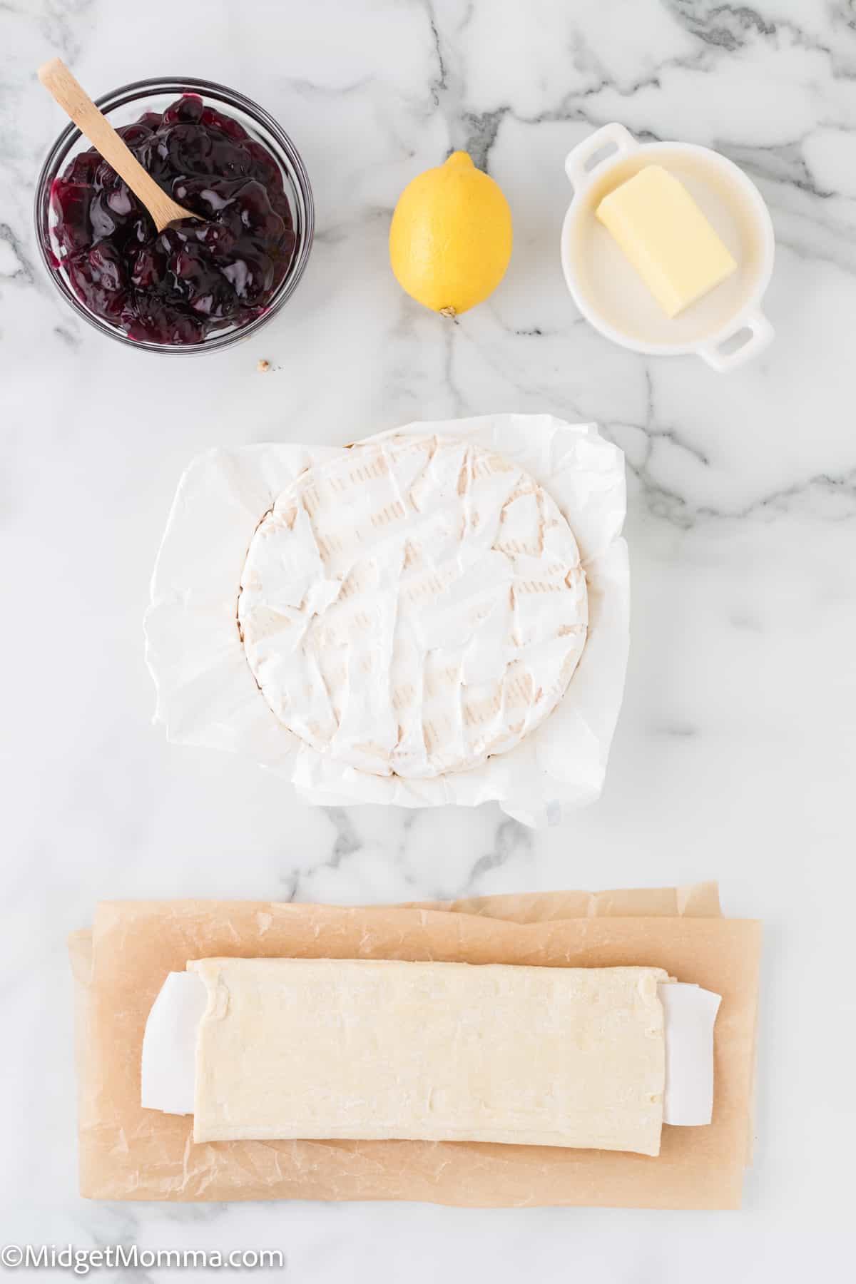 Baked Brie in Puff Pastry with Blueberry Pie Filling ingredients