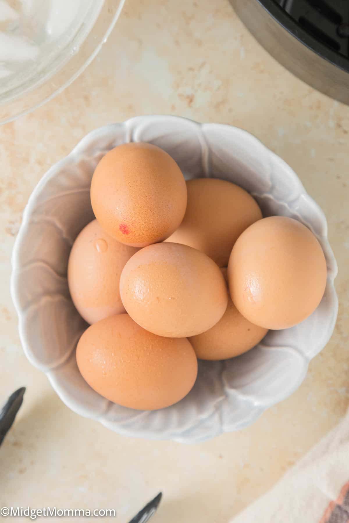 bowl of cooked Air Fryer Eggs - Hard boiled Eggs and Soft-Boiled Eggs